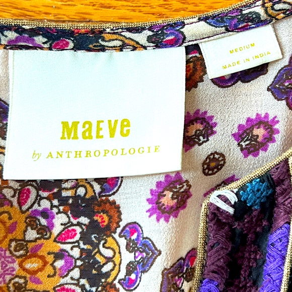 Beautiful dress like new - Picture 3 of 12